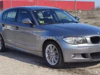 Usado BMW 118 Comfort Edition 143 CV (105 kW) 2011 Gris / plata Utilitario