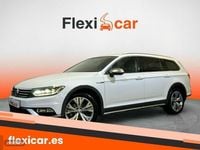 Usado VW Passat Alltrack 190 CV (139 kW) 2018 Blanco Familiar