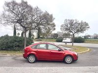 Usado Ford Focus Trend 115 CV (84 kW) 2007 Granate Berlina