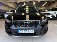 Käytetty Volvo XC40 Momentum 150 HP (110 kW) 2020 Musta Katumaasturi