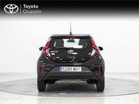 Usado Toyota Aygo Play 72 CV (52 kW) 2024 Negro