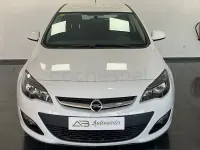 Usado Opel Astra Selective 140 CV (102 kW) 2015 Blanco Berlina