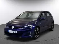 Usado VW Golf VIII GTE 204 CV (150 kW) 2020 Azul Familiar