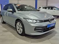 Usado VW Golf VIII 115 CV (84 kW) 2025 Gris / plata Berlina