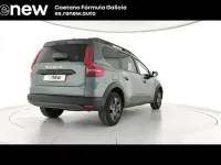 Usado Dacia Jogger Expression 100 CV (73 kW) 2025 Verde Monovolumen