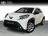 Usado Toyota Aygo X Play 72 CV (52 kW) 2025 Blanco SUV