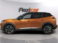 Usado Peugeot 2008 GT-line 131 CV (96 kW) 2020 Naranja SUV
