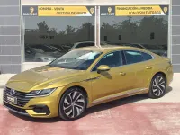 Usado VW Arteon R-line 150 CV (110 kW) 2018 Amarillo Utilitario