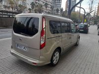 Usado Ford Grand Tourneo Connect Trend 120 CV (88 kW) 2015 Gris / plata Monovolumen
