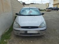 Usado Ford Focus Ambiente 100 CV (73 kW) 2003 Gris / plata Familiar
