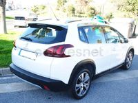 Usado Peugeot 2008 Allure 120 CV (88 kW) 2018 Blanco SUV