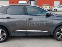 Usado Peugeot 3008 Allure 130 CV (95 kW) 2023 Gris / plata SUV