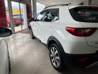 Usado Kia Stonic 101 CV (74 kW) 2025 Blanco SUV