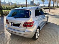 Usado Mercedes B200 140 CV (102 kW) 2006 Gris / plata Monovolumen