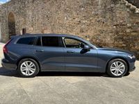Usado Volvo V60 Momentum 197 CV (144 kW) 2021 Azul Familiar