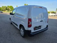 Usado Peugeot Partner 98 CV (72 kW) 2022 Blanco Monovolumen