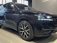 Käytetty VW Touareg R-line 286 HP (210 kW) 2022 Sininen Katumaasturi