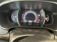 Usado Renault Mégane Zen 110 CV (80 kW) 2017 Rojo Berlina