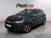 Usado Dacia Sandero Essentiel 91 CV (66 kW) 2023 Gris Berlina