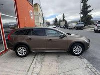 Usado Volvo V60 CC Momentum 150 CV (110 kW) 2016 Burdeos Familiar