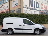 Usado Peugeot Partner Premium 100 CV (73 kW) 2019 Blanco Monovolumen