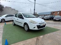 Usado Renault Clio II Business 75 CV (55 kW) 2011 Blanco Berlina