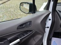 Usado Ford Tourneo Trend 100 CV (73 kW) 2022 Blanco Familiar