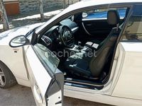 Begagnad BMW 118 143 HK (105 kW) 2009 Vit Halvkombi