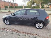 Usado VW Golf VII Advance 115 CV (84 kW) 2020 Gris / plata Berlina