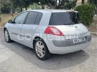 Usado Renault Mégane Authentique 120 CV (88 kW) 2004 Gris / plata Berlina