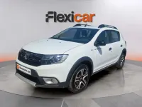 Usado Dacia Sandero Comfort 100 CV (73 kW) 2020 Blanco Berlina