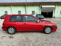 Usado Nissan Sunny 142 CV (104 kW) 1992 Granate Berlina