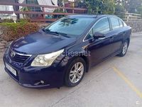 Usado Toyota Avensis Executive 147 CV (108 kW) 2010 Violeta / lila Berlina