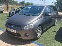 Usado Mitsubishi Grandis Intense+ 136 CV (100 kW) 2010 Gris Monovolumen