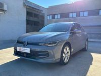 Usado VW Golf VIII Life 115 CV (84 kW) 2025 Gris / plata Berlina