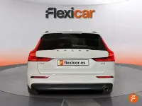 Usado Volvo V60 150 CV (110 kW) 2019 Blanco Familiar