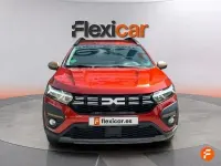 Usado Dacia Jogger Expression 110 CV (80 kW) 2023 Rojo Monovolumen