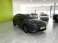Usado Kia XCeed 100 CV (73 kW) 2025 Gris SUV