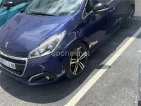Usado Peugeot Partner Tepee Active 100 CV (73 kW) 2015 Azul Monovolumen