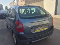 Usado Citroën Xsara Picasso 92 CV (67 kW) 2009 Gris / plata Monovolumen
