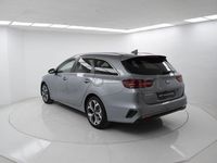Usado Kia Ceed 136 CV (100 kW) 2022 Gris / plata Utilitario