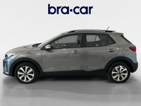 Usado Kia Stonic 84 CV (61 kW) 2023 Gris SUV