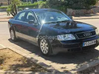Usado Audi A6 150 CV (110 kW) 1999 Azul Familiar