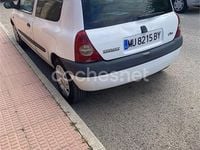 Usado Renault Clio II 65 CV (47 kW) 1999 Blanco Berlina