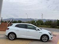 Usado Renault Mégane IV Business 110 HP (80 kW) 2017 Branco Sedan