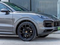 Usado Porsche Cayenne 462 CV (339 kW) 2020 Gris / plata SUV