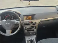 Usado Opel Astra Enjoy 120 CV (88 kW) 2005 Gris / plata Berlina