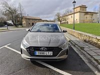 Usado Hyundai i20 84 CV (61 kW) 2021 Gris / plata Utilitario
