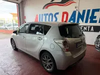 Usado Toyota Verso Advance 147 CV (108 kW) 2014 Gris / plata Monovolumen