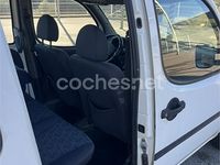Usado Fiat Doblò 105 CV (77 kW) 2009 Blanco Monovolumen
